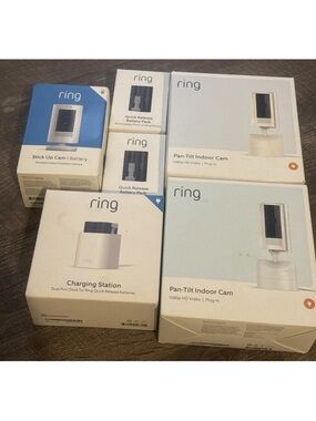 Ring White Pan-Tilt Indoor Cam & Accessories Charging Bundle